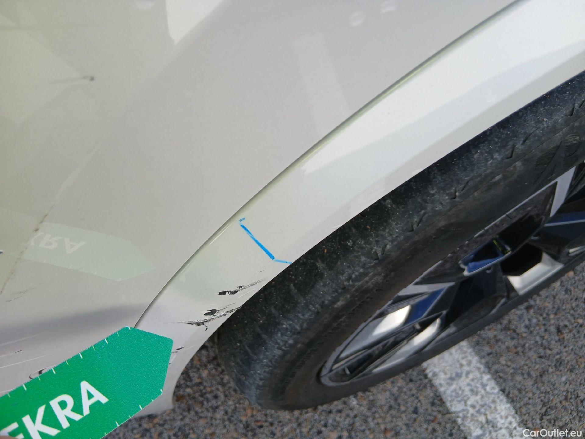  Bmw  iX3 BMW  / 2021 / 5P / todoterreno 80 kWh M Sport (AC3) #32