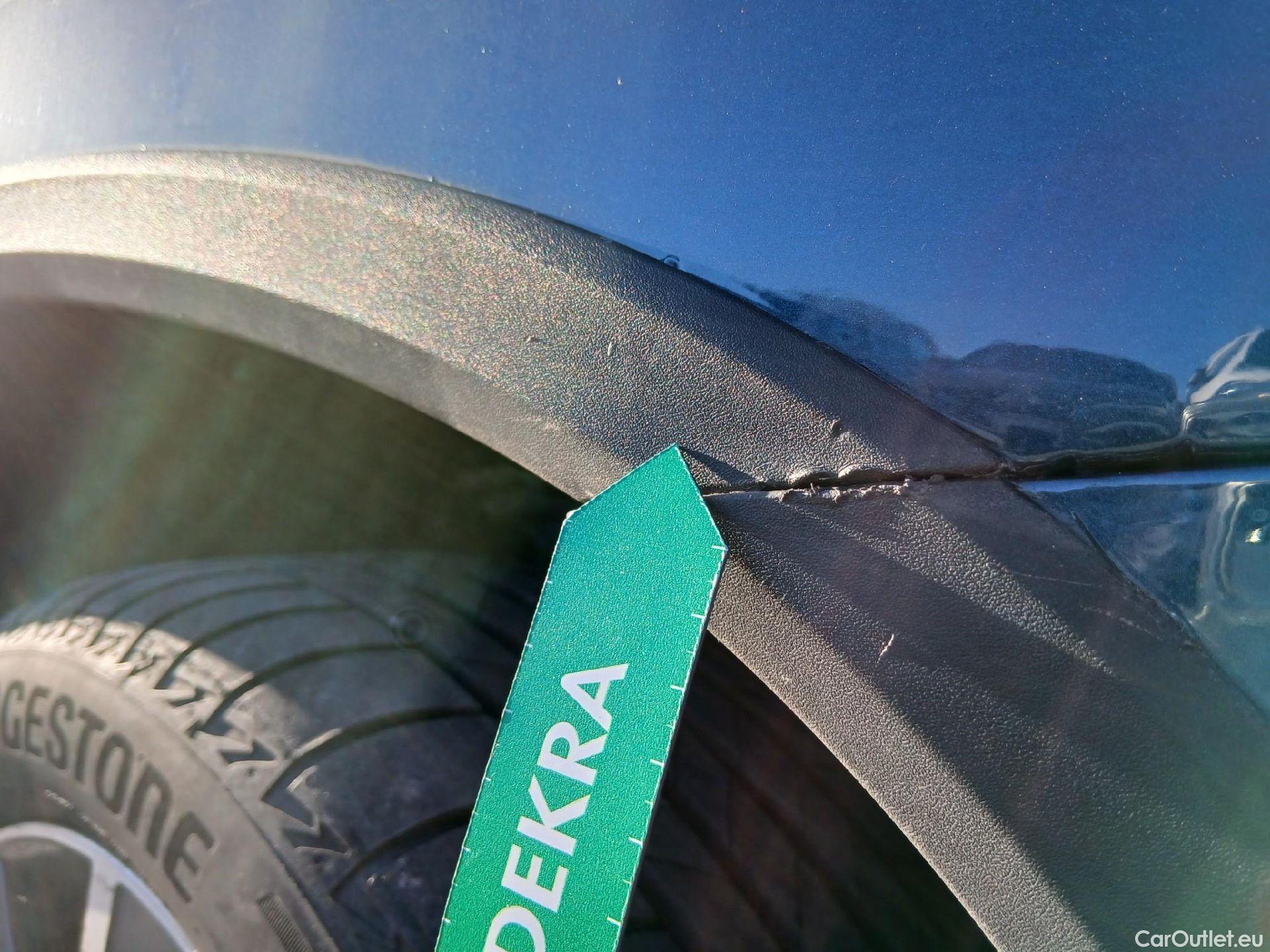  Skoda  Karoq SKODA  / 2017 / 5P / todoterreno 2.0 TDI 110kW (150CV) DSG 4X4 Scout #32