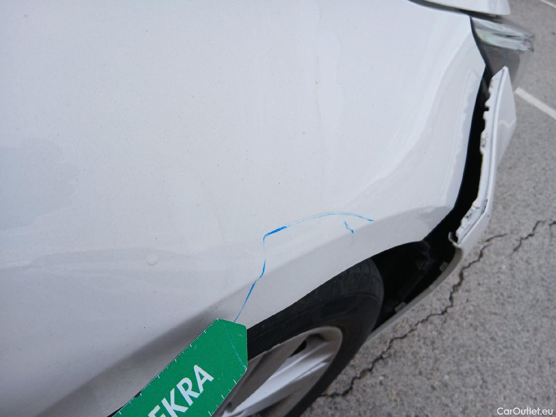  Toyota  Corolla TOYOTA  1.8 125H ACTIVE TECH E-CVT #34