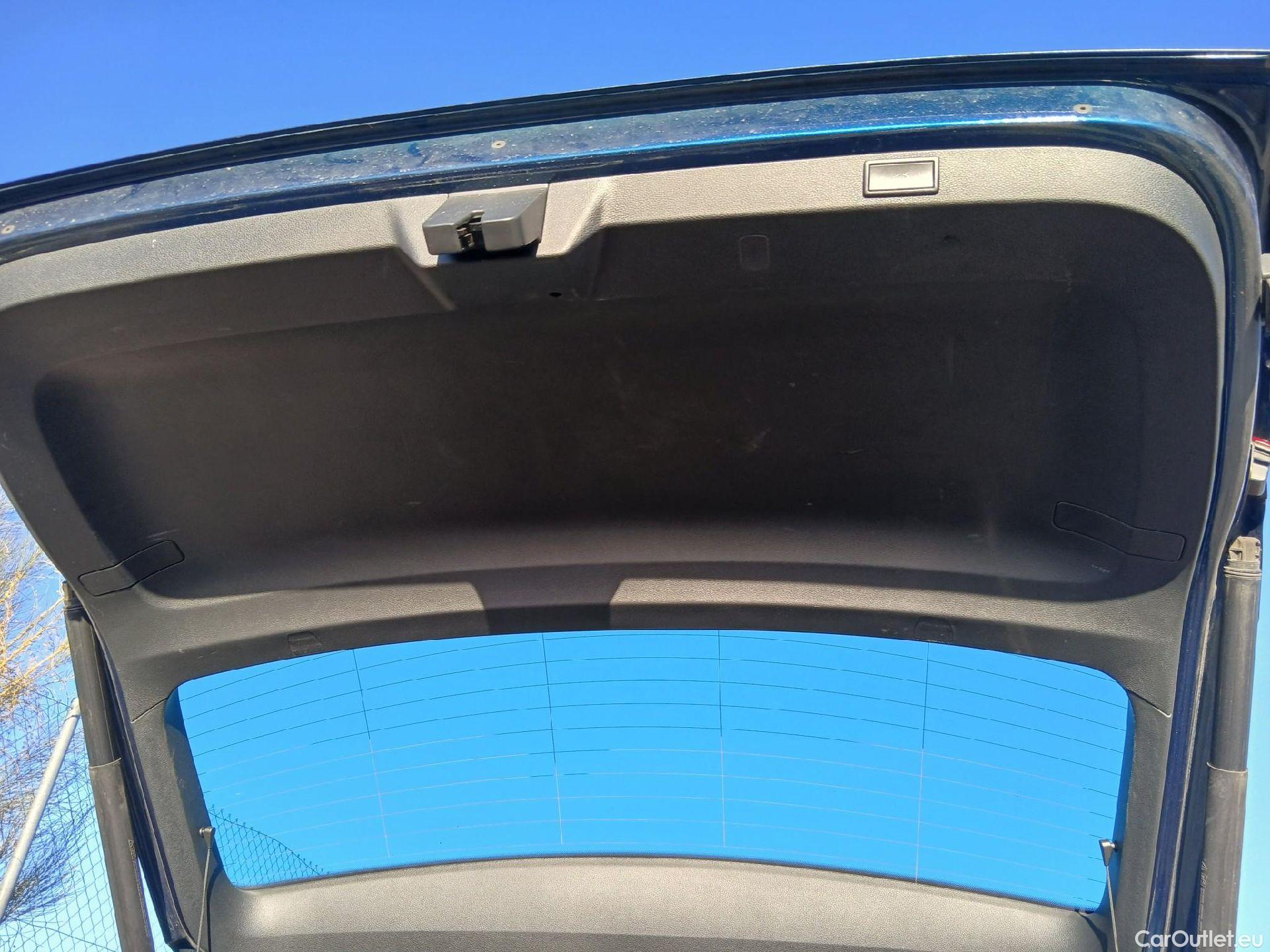  Skoda  Karoq SKODA  / 2017 / 5P / todoterreno 2.0 TDI 110kW (150CV) DSG 4X4 Scout #26