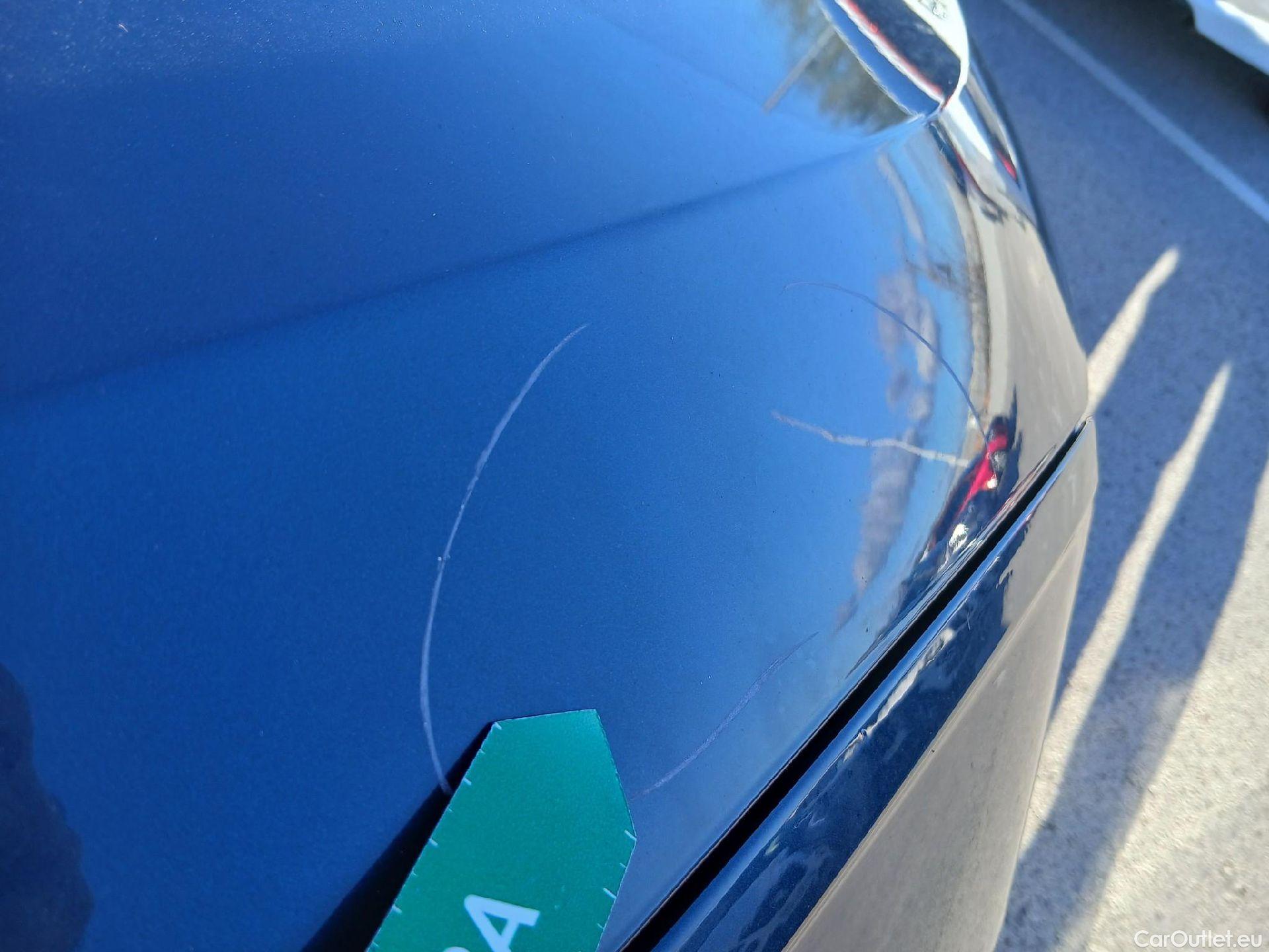  Skoda  Karoq SKODA  / 2017 / 5P / todoterreno 2.0 TDI 110kW (150CV) DSG 4X4 Scout #2