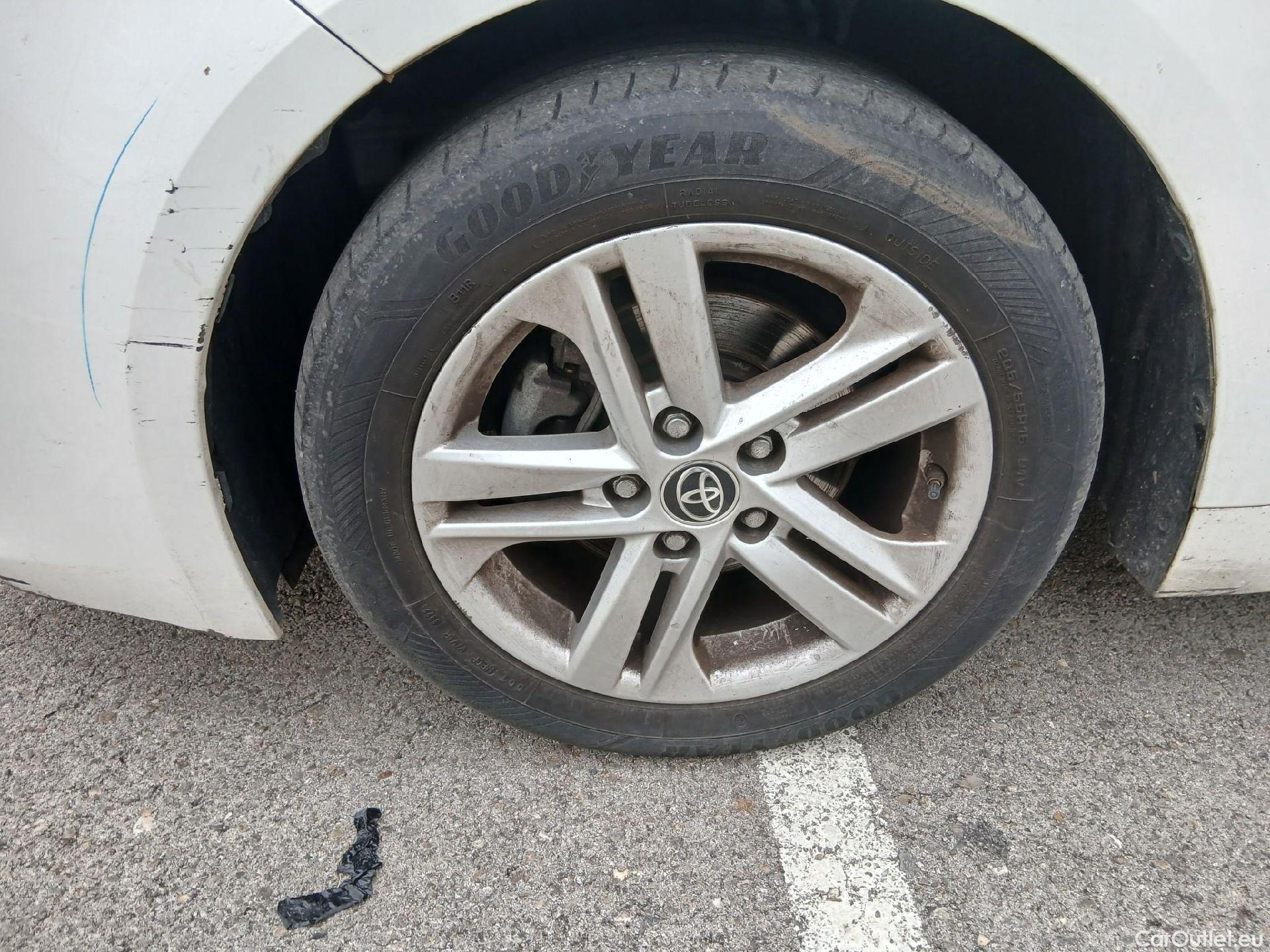  Toyota  Corolla TOYOTA  1.8 125H ACTIVE TECH E-CVT #10