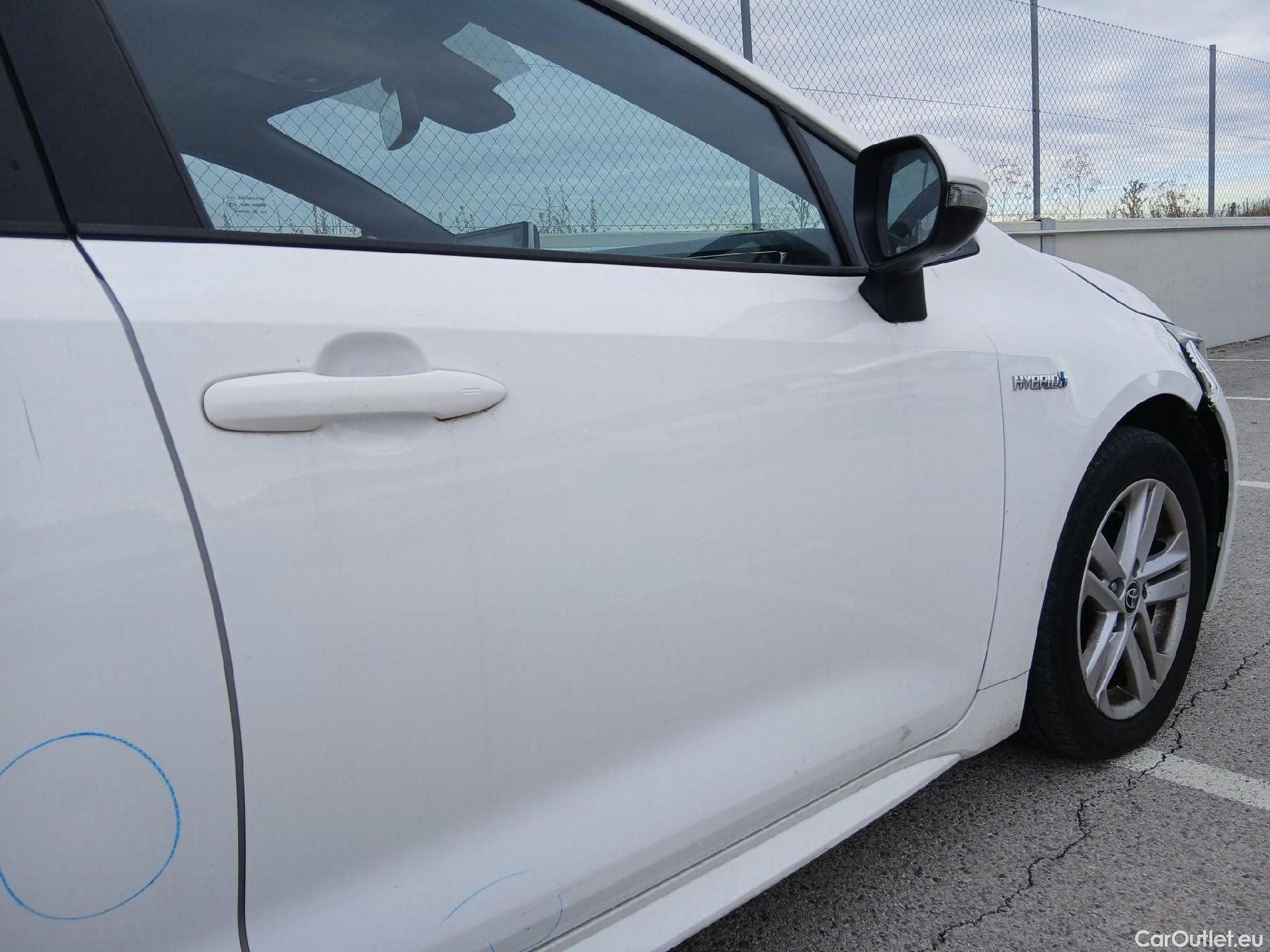  Toyota  Corolla TOYOTA  1.8 125H ACTIVE TECH E-CVT #30