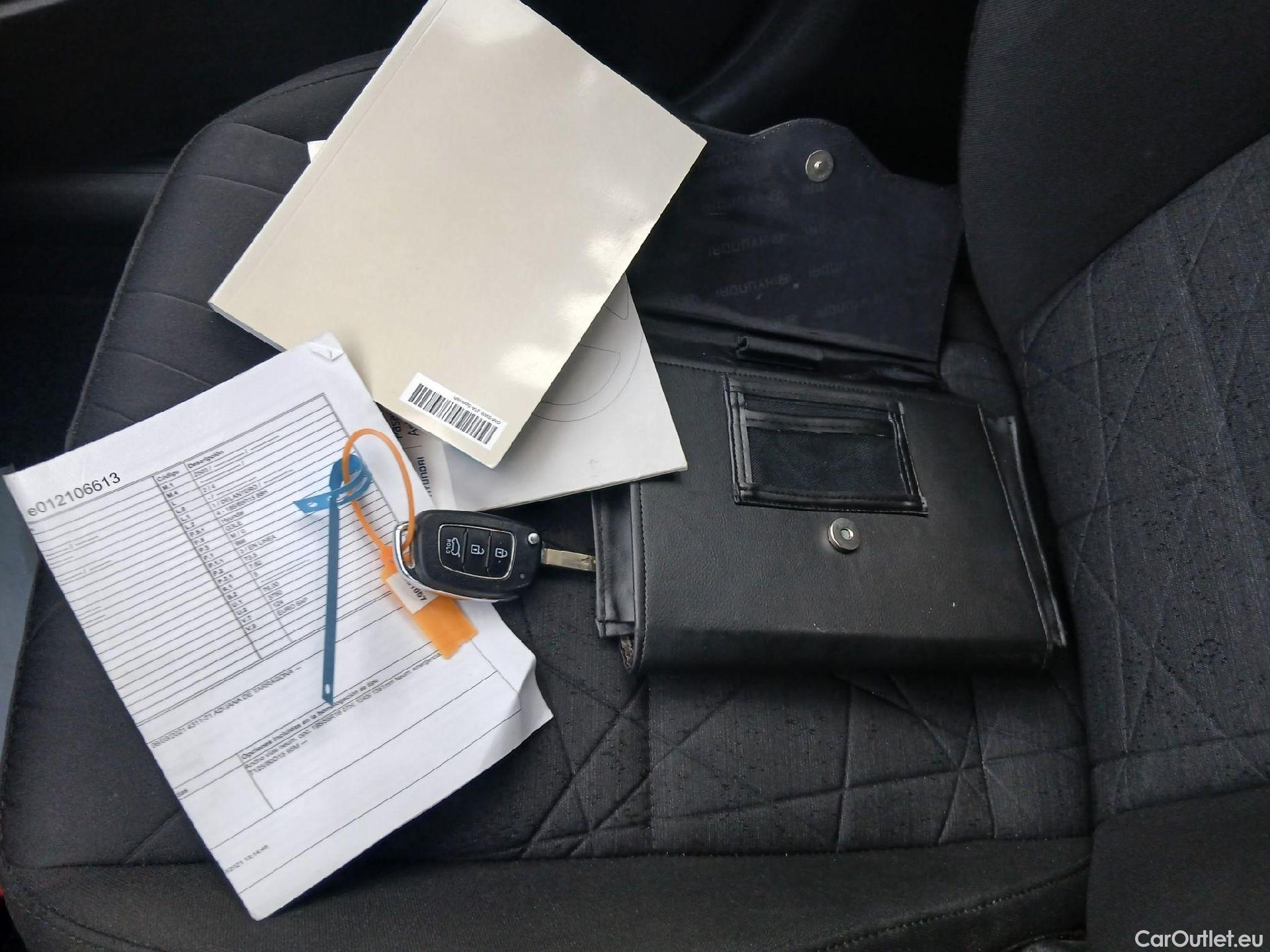  Hyundai  Bayon HYUNDAI  / 2021 / 5P / todoterreno 1.0 TGDI 74kW (100CV) Maxx #1