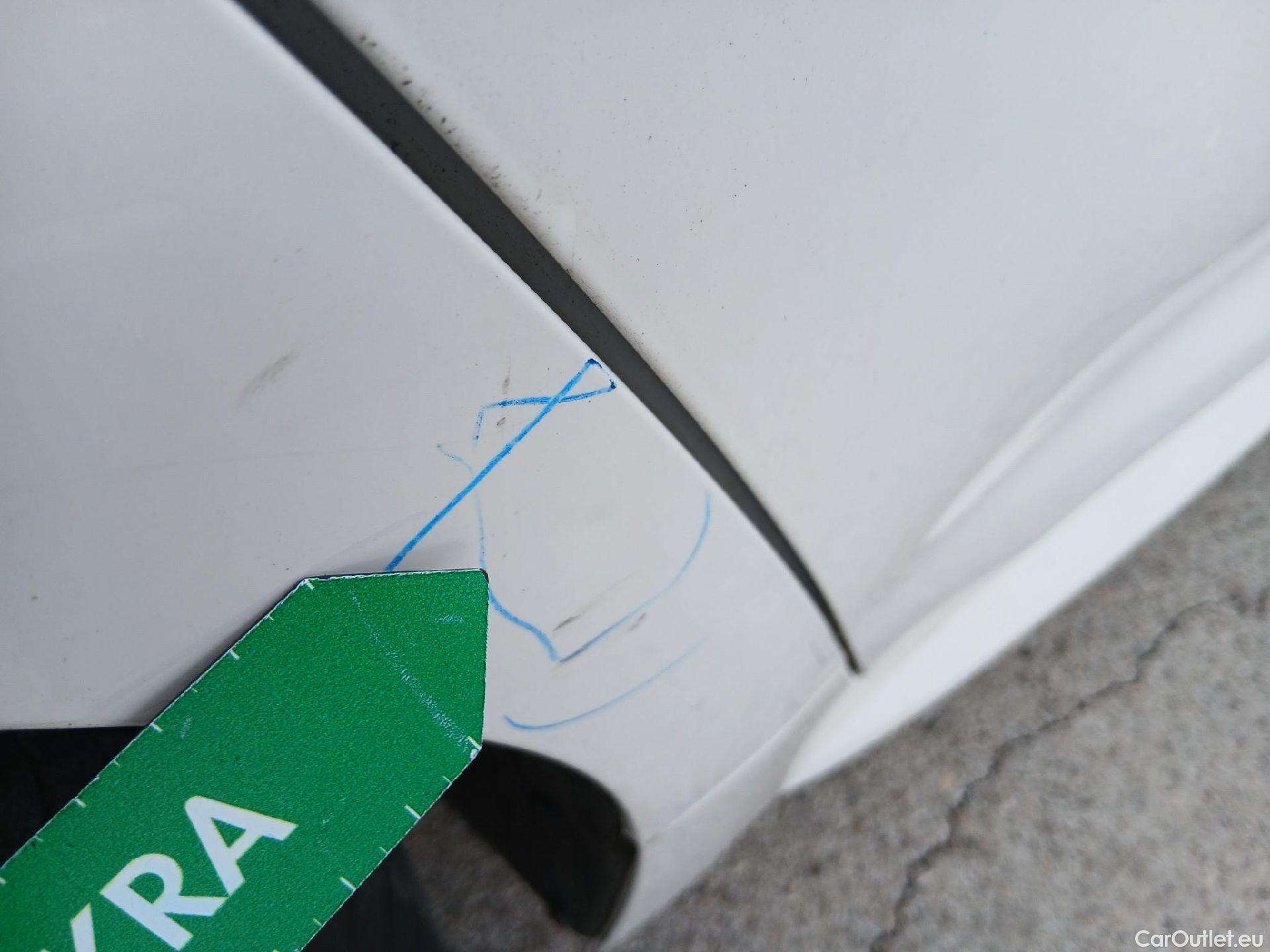  Toyota  Corolla TOYOTA  1.8 125H ACTIVE TECH E-CVT #27