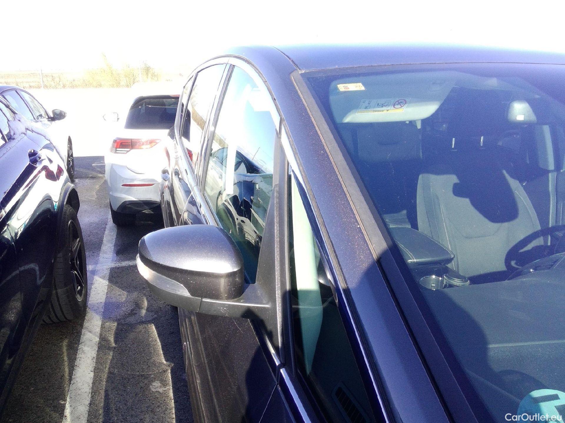  Ford  S-Max FORD  / 2010 / 5P / monovolumen 2.0 TDCi Panther 110kW Titanium Pow #29