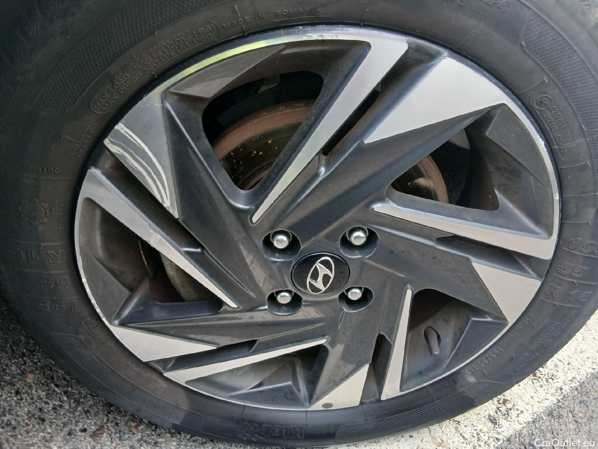  Hyundai  Bayon HYUNDAI  / 2021 / 5P / todoterreno 1.0 TGDI 74kW (100CV) Maxx #3