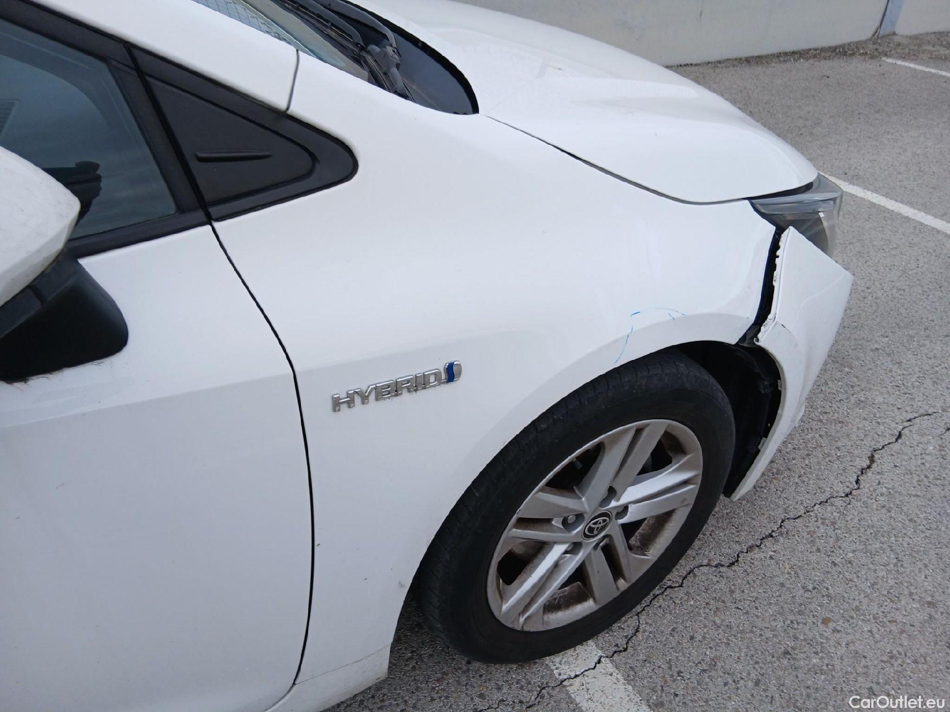  Toyota  Corolla TOYOTA  1.8 125H ACTIVE TECH E-CVT #35