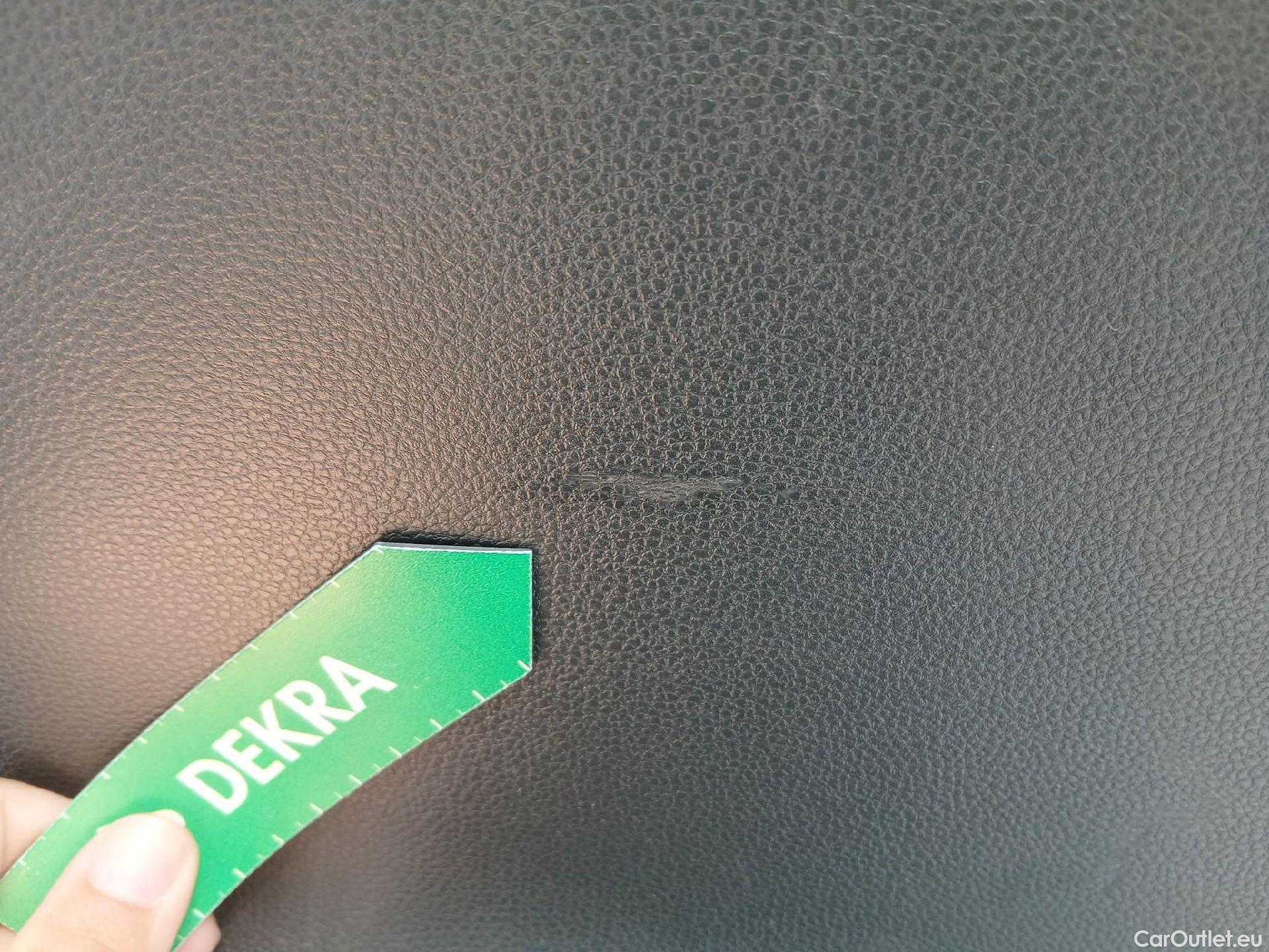  Skoda  Karoq SKODA  / 2017 / 5P / todoterreno 2.0 TDI 110kW (150CV) DSG 4X4 Scout #27