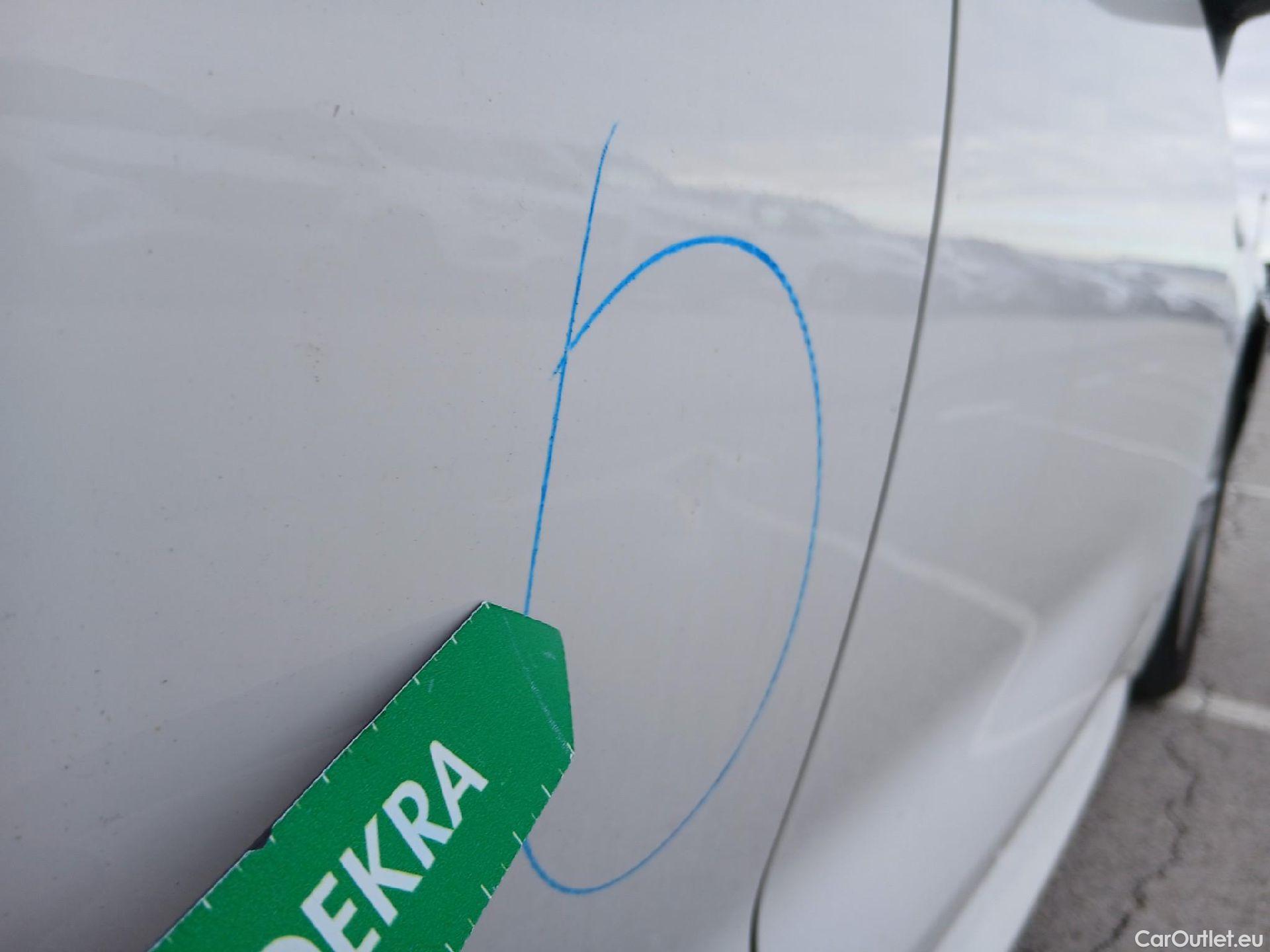  Toyota  Corolla TOYOTA  1.8 125H ACTIVE TECH E-CVT #29