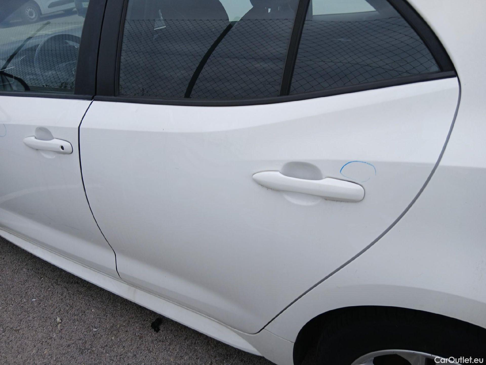  Toyota  Corolla TOYOTA  1.8 125H ACTIVE TECH E-CVT #18