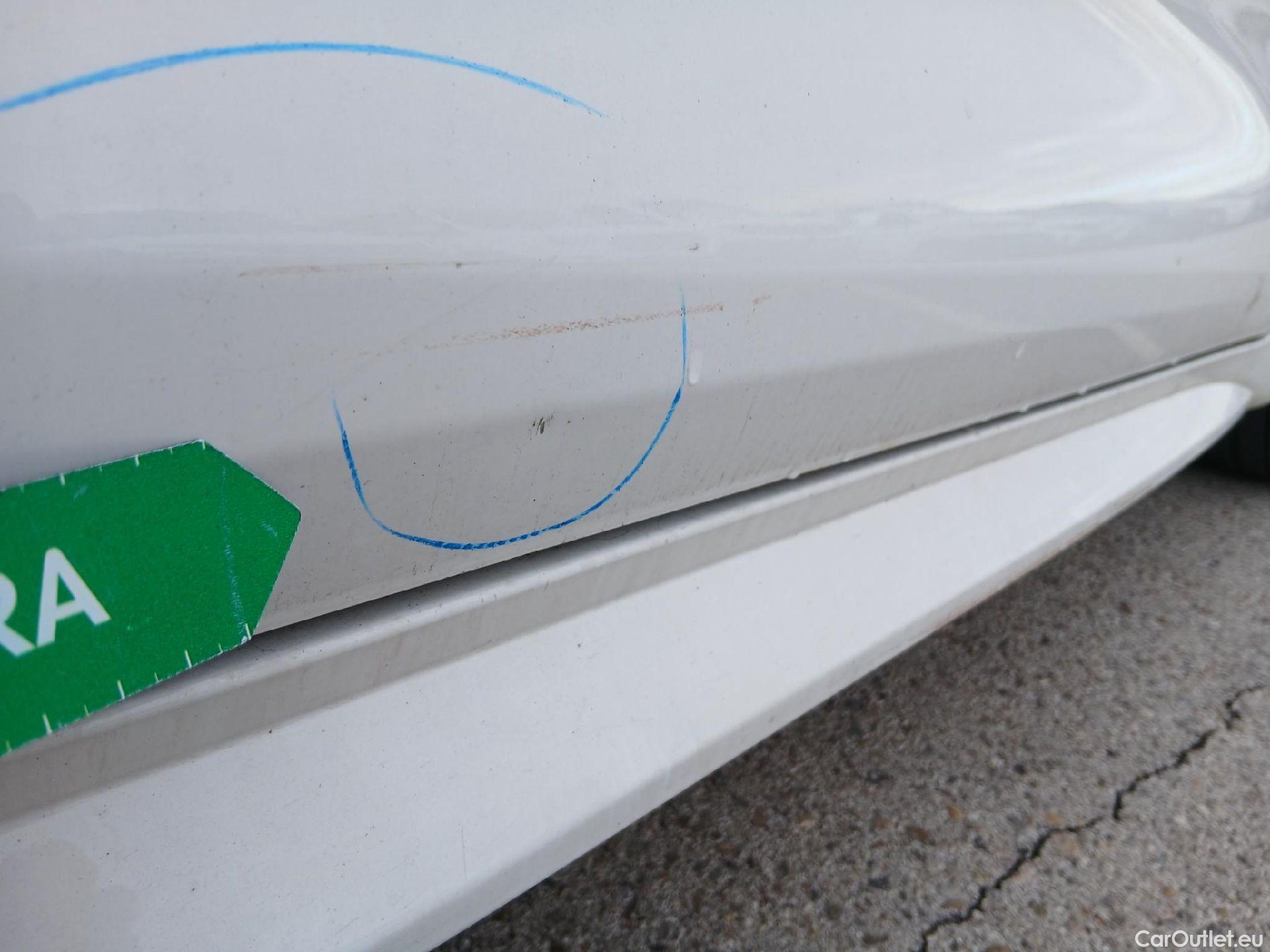  Toyota  Corolla TOYOTA  1.8 125H ACTIVE TECH E-CVT #31