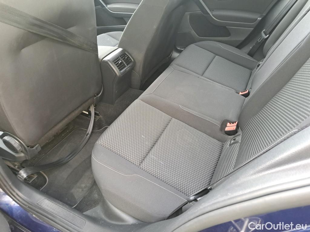  Volkswagen  Golf  VOLKSWAGEN / 2016 / 5P / berlina con portón Ready2Go 1.0 TSI 85kW (115CV) #16