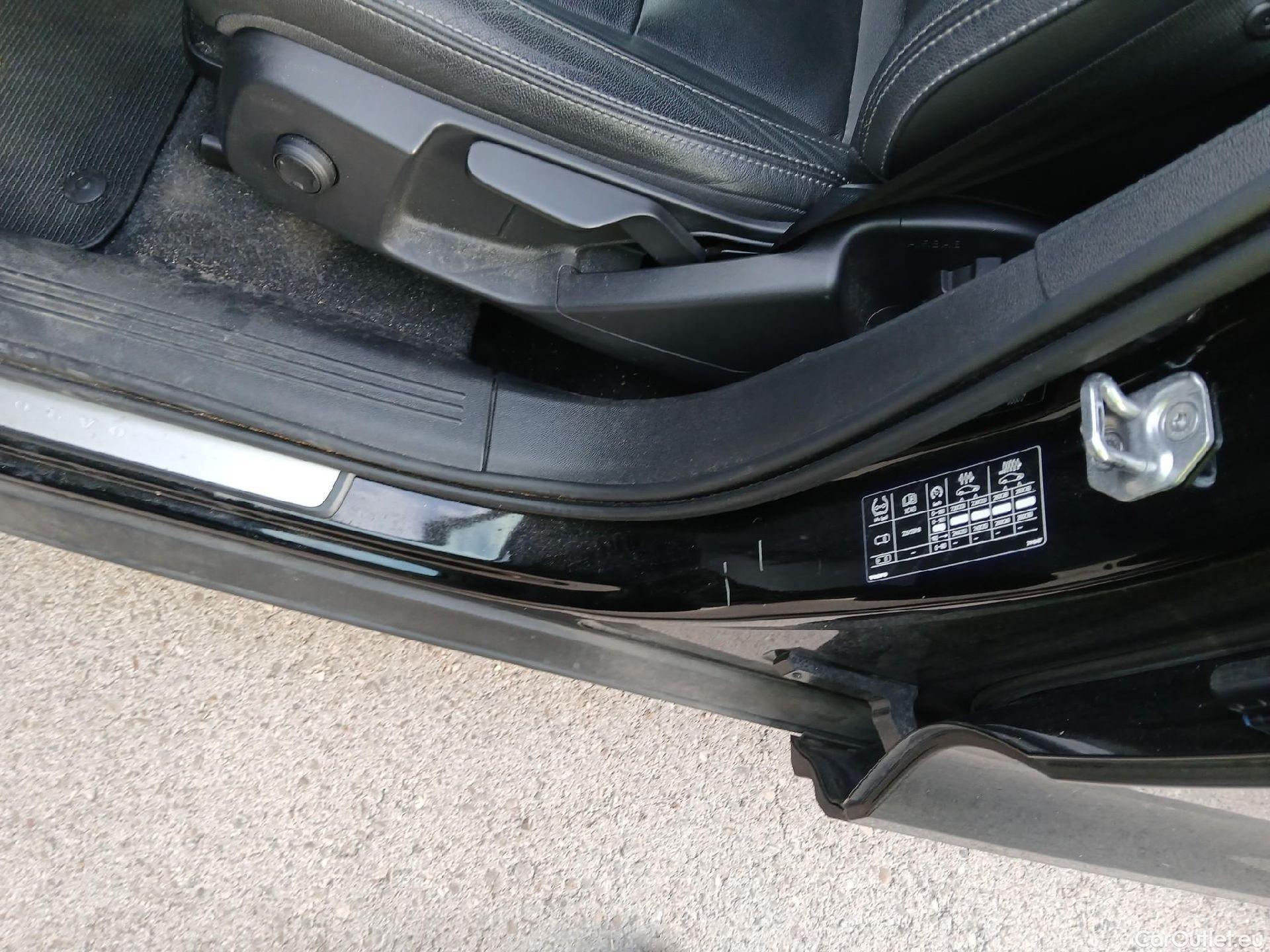  Volvo  XC 40 VOLVO XC40 / 2017 / 5P / todoterreno 1.5 T3 Inscription #2