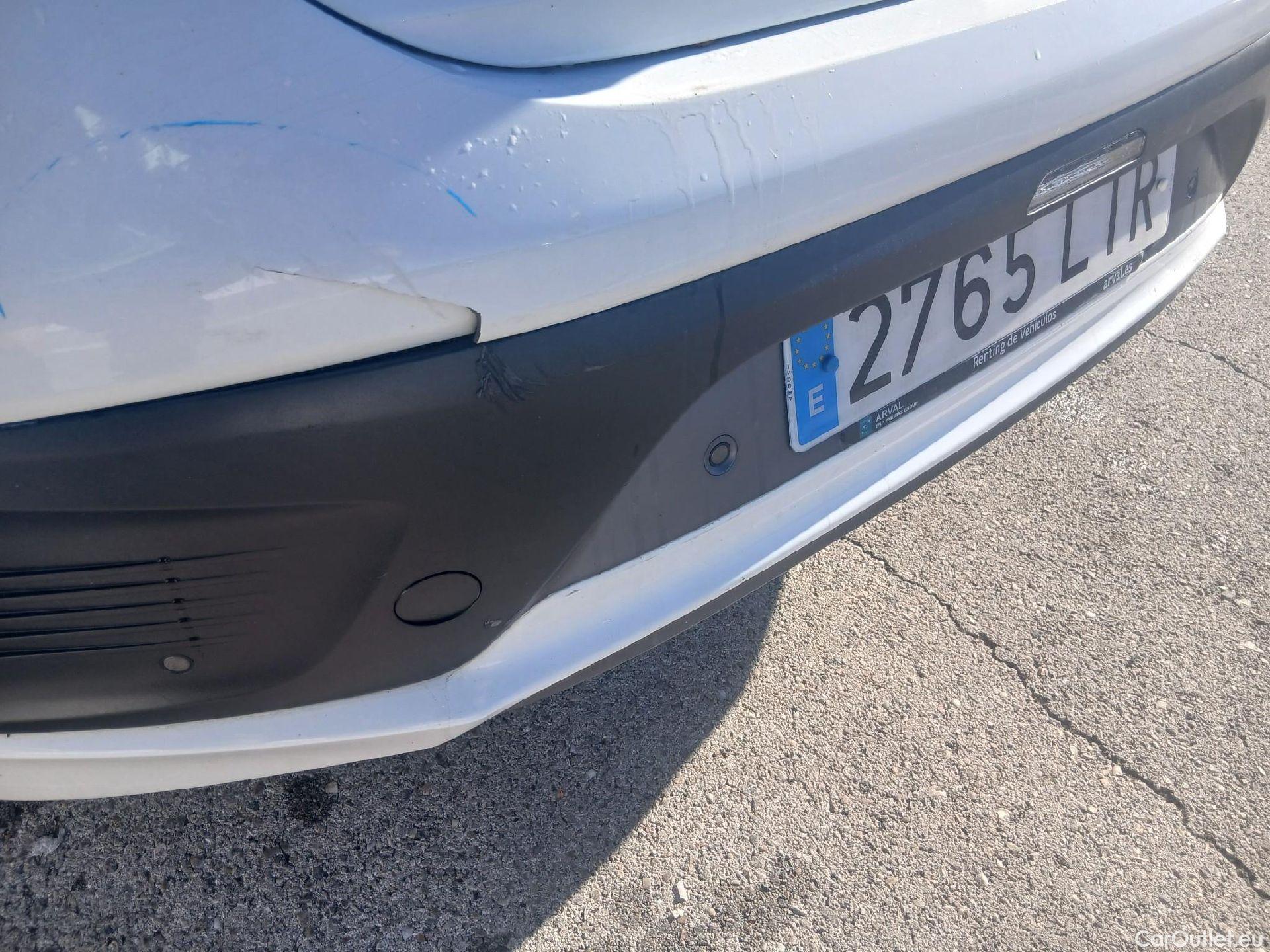  Hyundai   Ioniq HYUNDAI / 2019 / 5P / berlina con portón 1.6 GDI HEV Tecno DCT #20