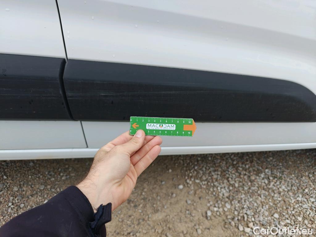  Opel  Combo OPEL  Life / 2018 / 5P / combi 1.5 TD 75kW (100CV) S/S Edition L (IND) #74