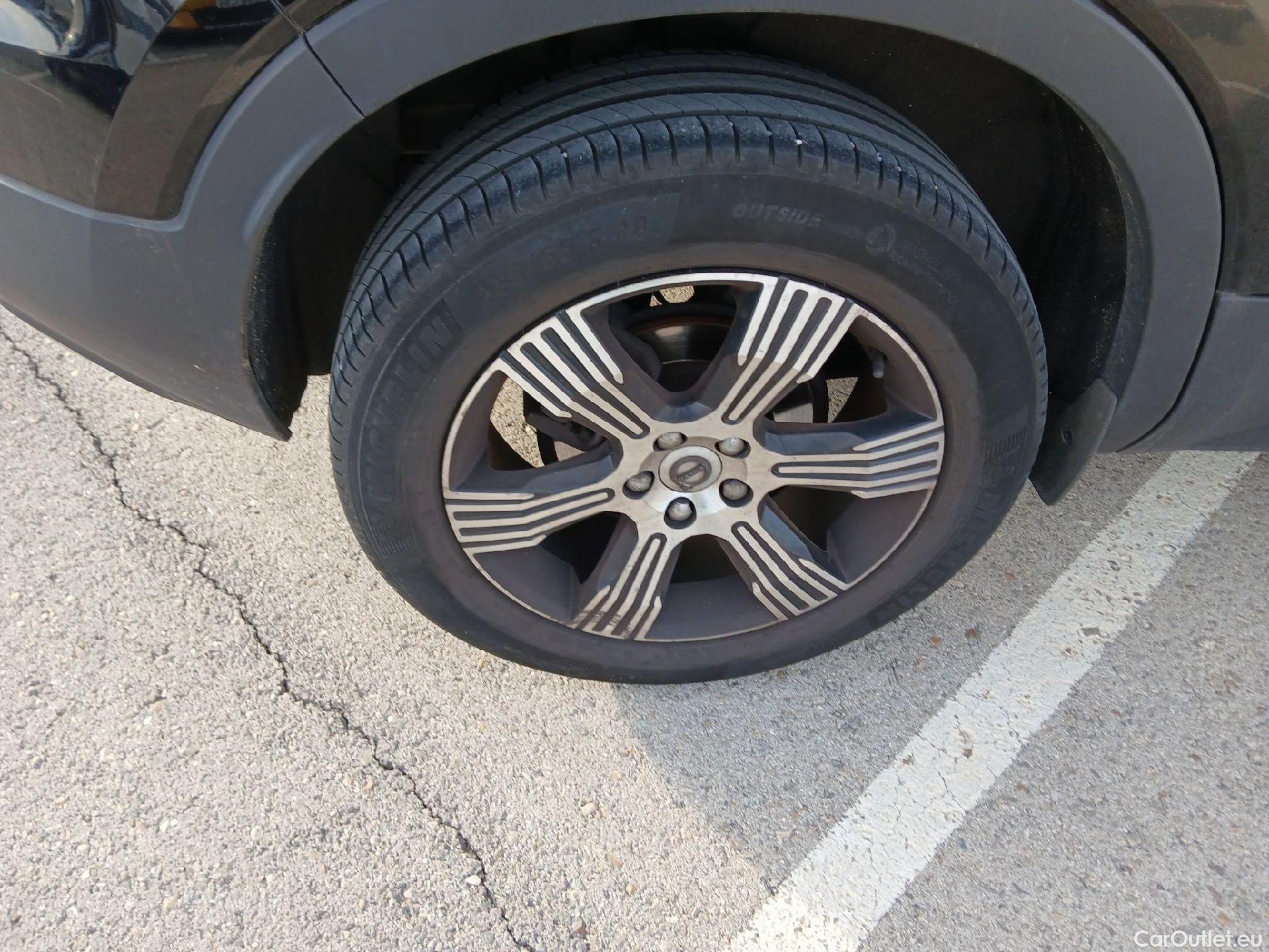  Volvo  XC 40 VOLVO XC40 / 2017 / 5P / todoterreno 1.5 T3 Inscription #4