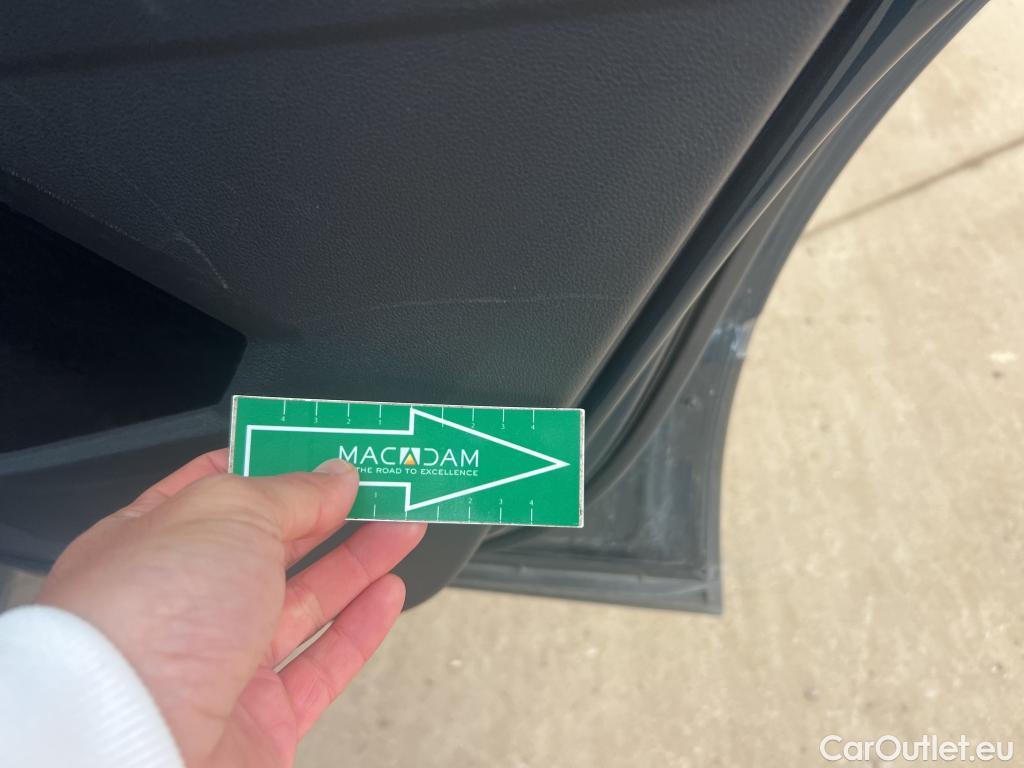  Volkswagen  Tiguan VOLKSWAGEN  / 2020 / 5P / todoterreno Life 1.4 TSI eHybrid 180kW (245CV) DSG #14