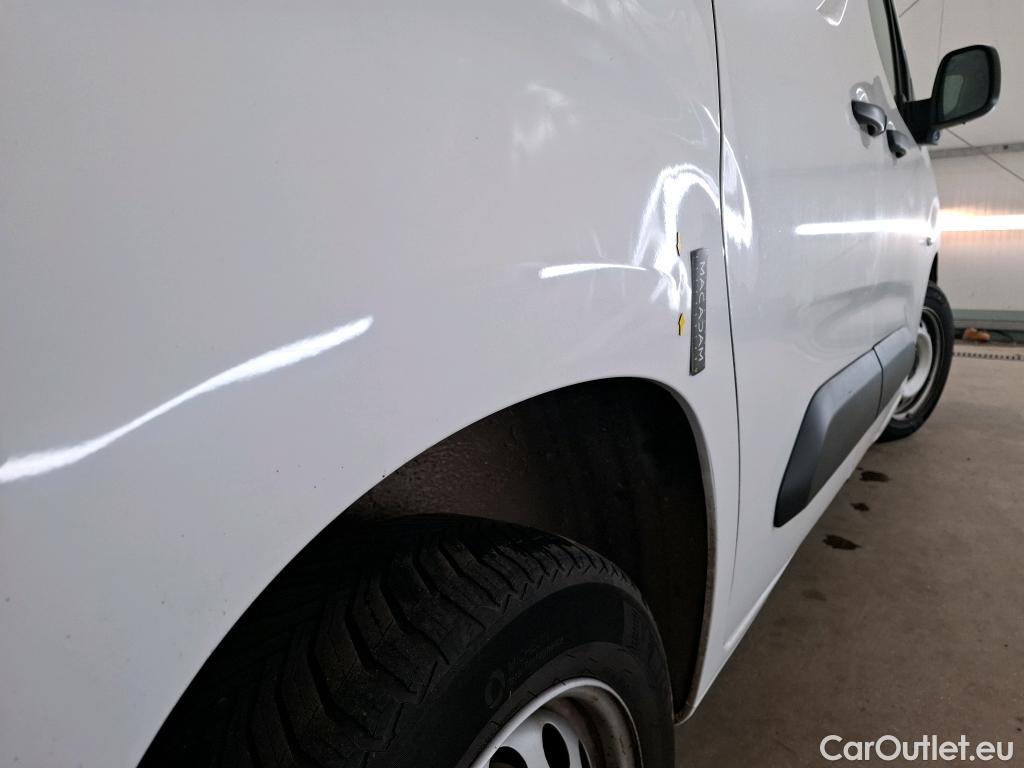  Citroen  Berlingo CITROEN  / 2018 / 4P / Fourgonnette M 1000kg BlueHDi 100 S&S BVM Driver #9