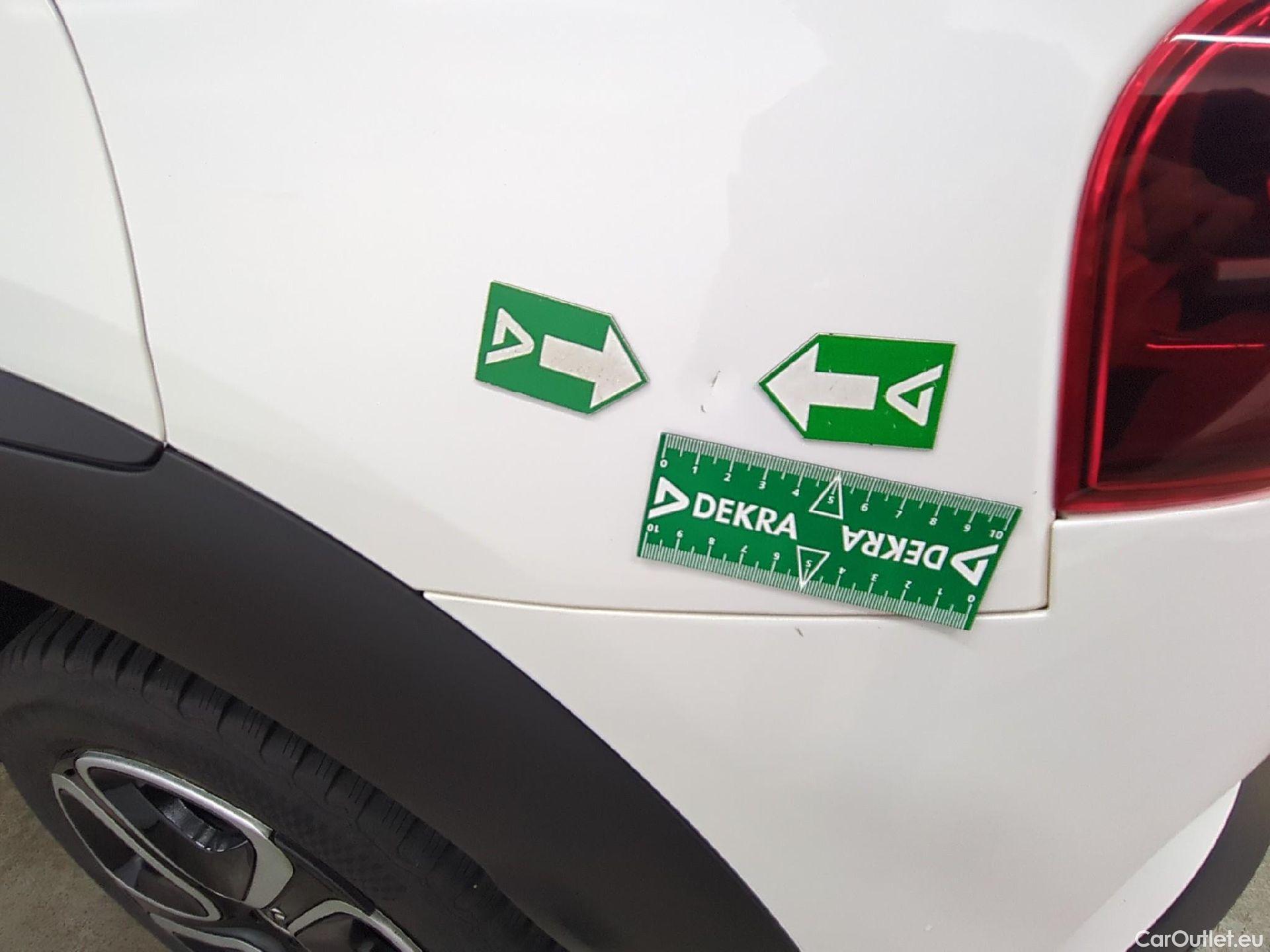  Citroen  C4 Cactus  Feel Business 1.2 PureTech 110CV BVM6 E6d #18