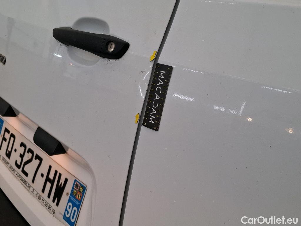  Citroen  Berlingo CITROEN  / 2018 / 4P / Fourgonnette M 1000kg BlueHDi 100 S&S BVM Driver #7