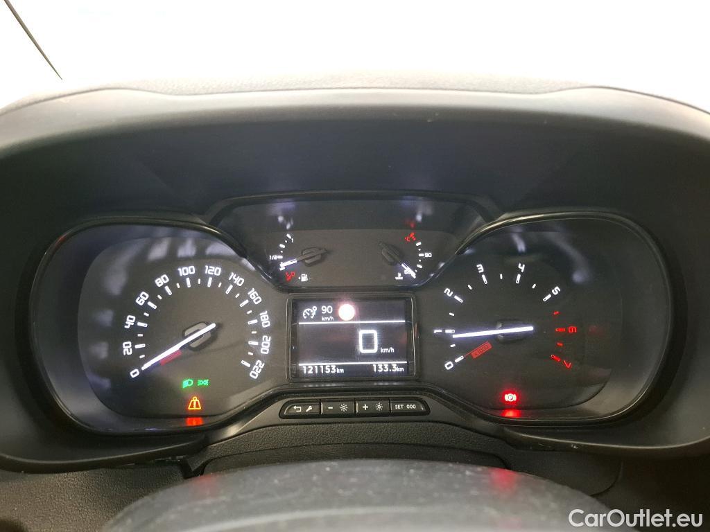  Citroen  Berlingo CITROEN  / 2018 / 4P / Fourgonnette M 1000kg BlueHDi 100 S&S BVM Driver #13