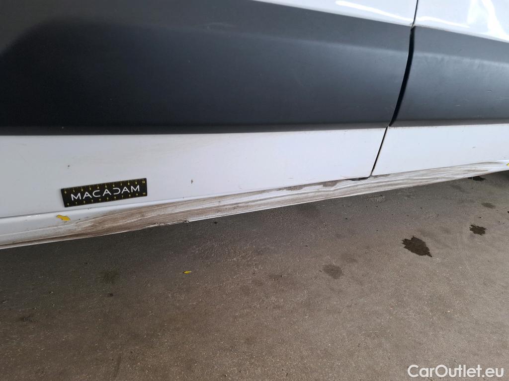  Citroen  Berlingo CITROEN  / 2018 / 4P / Fourgonnette M 1000kg BlueHDi 100 S&S BVM Driver #2