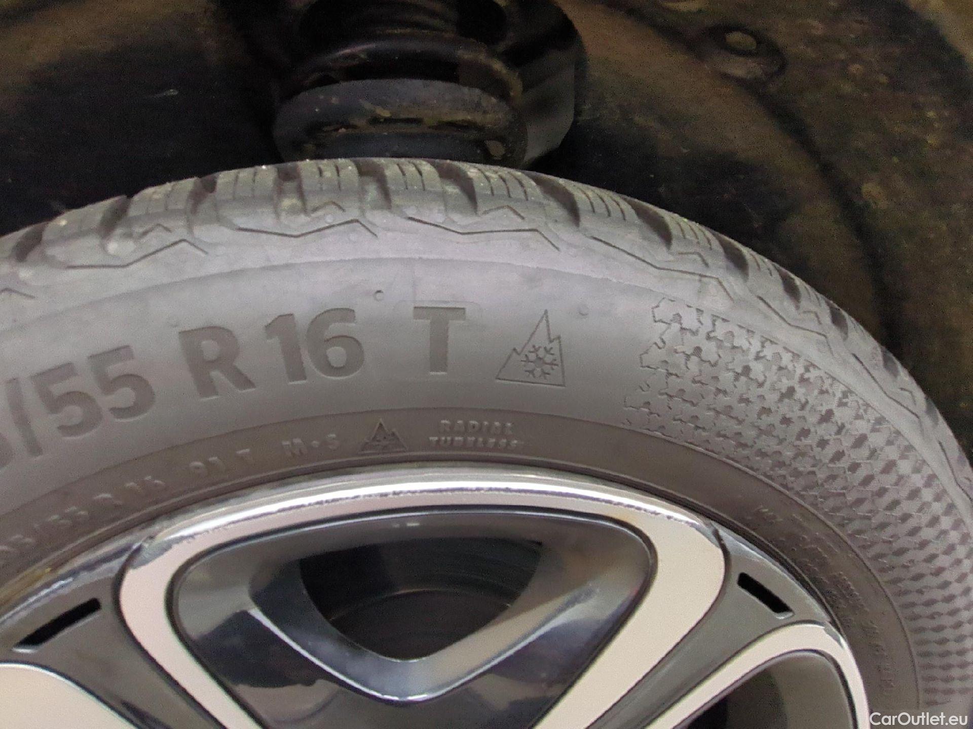  Citroen  C4 Cactus  Feel Business 1.2 PureTech 110CV BVM6 E6d #1