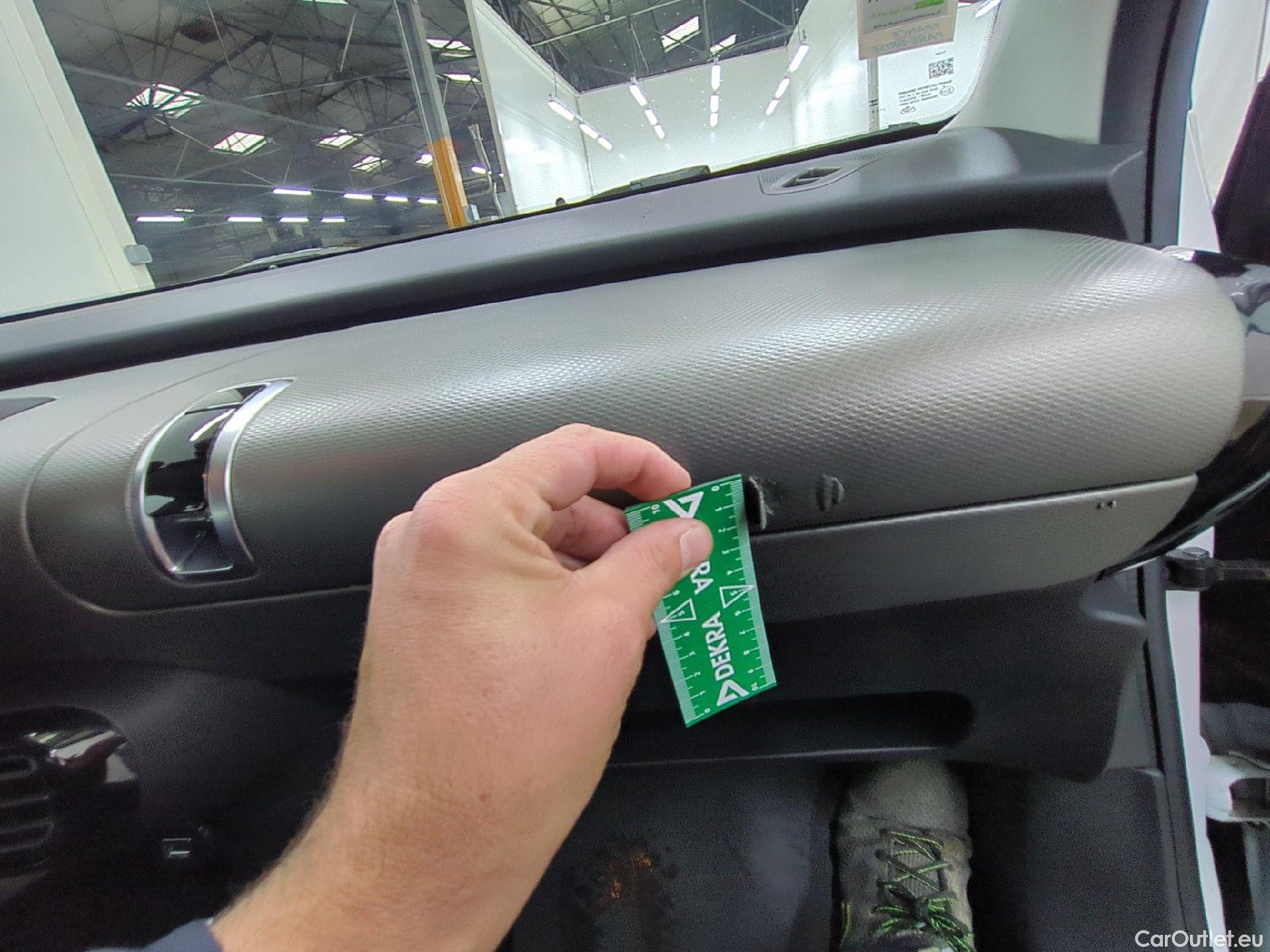  Citroen  C4 Cactus  Feel Business 1.2 PureTech 110CV BVM6 E6d #12