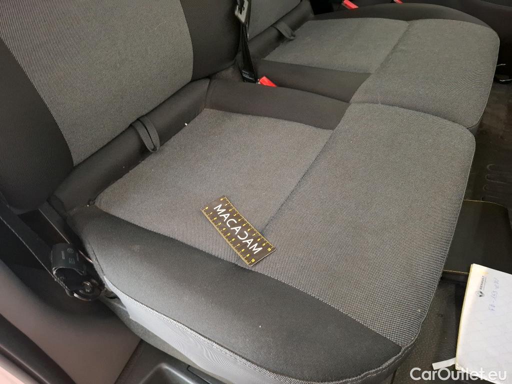  Renault  Master RENAULT  / 2014 / 4P / Fourgon tôlé &FG GCf Trac F3500 L2H2 dCi 110 Euro6 #42