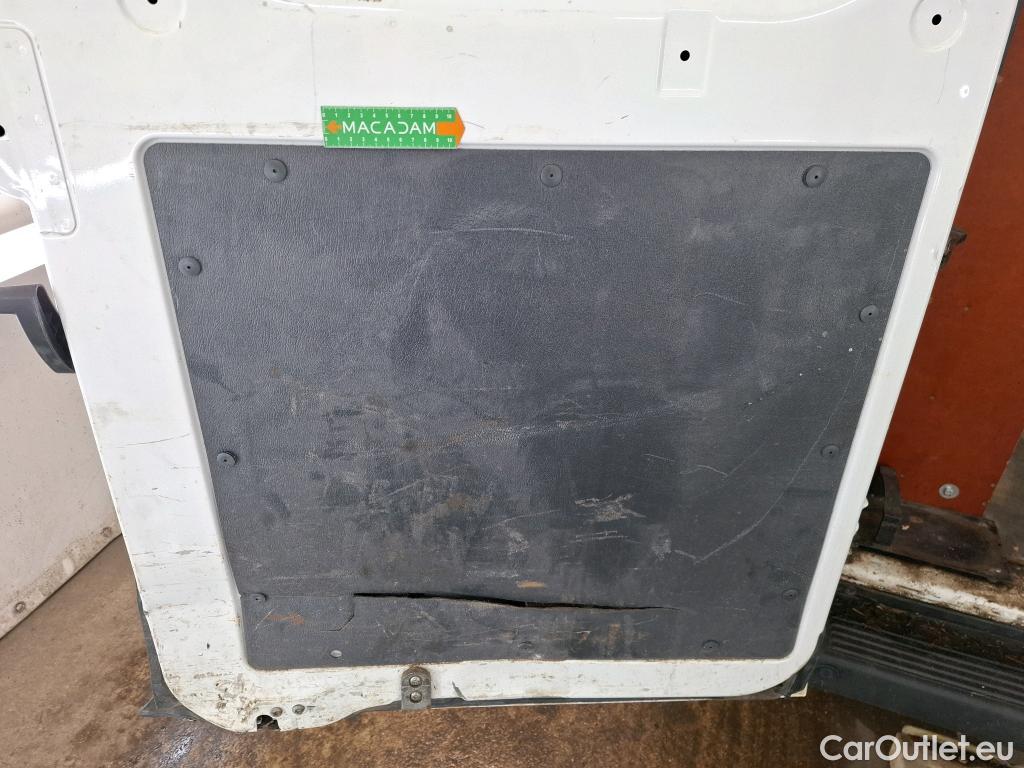  Peugeot  Boxer PEUGEOT  VU 4p Fourgon BLUEHDI 110 PREMIUM PA 333 L1H2 #17