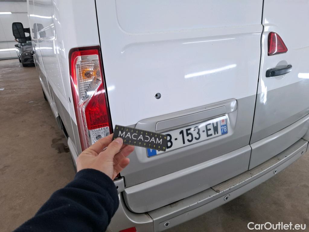  Renault  Master RENAULT  / 2014 / 4P / Fourgon tôlé &FG GCf Trac F3500 L2H2 dCi 110 Euro6 #38