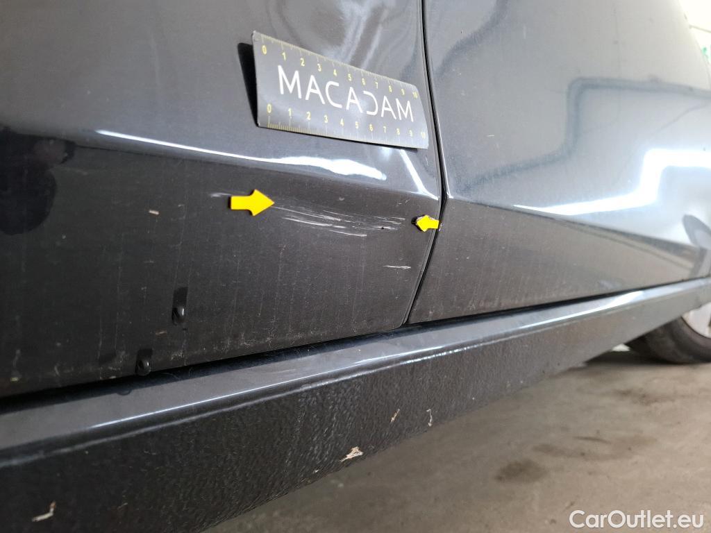  Volkswagen  Golf  VIII Berline Life Plus 2.0 TDI 115CV BVM6 E6d #2