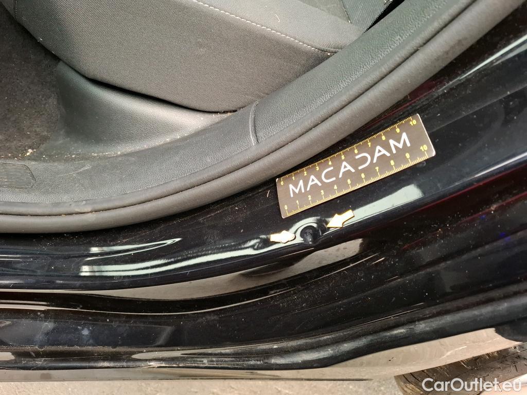  Volkswagen  Golf  VIII Berline Life Plus 2.0 TDI 115CV BVM6 E6d #7