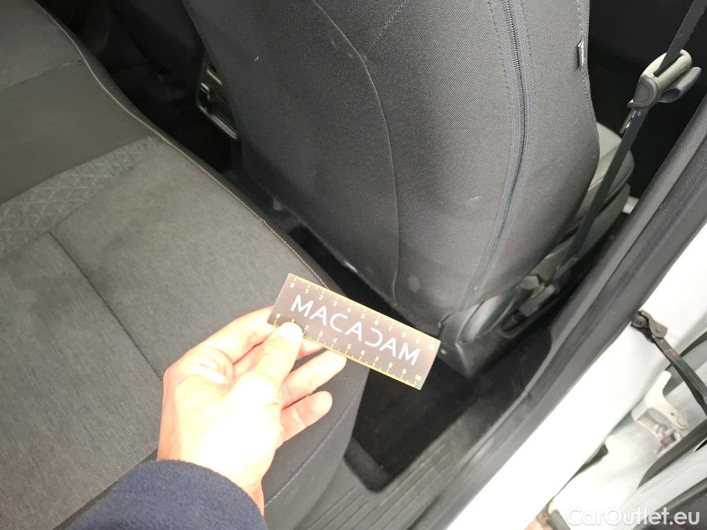  Renault  Captur  II Business 1.6 E-TECH Hybrid 145CV BVA6 E6d #28