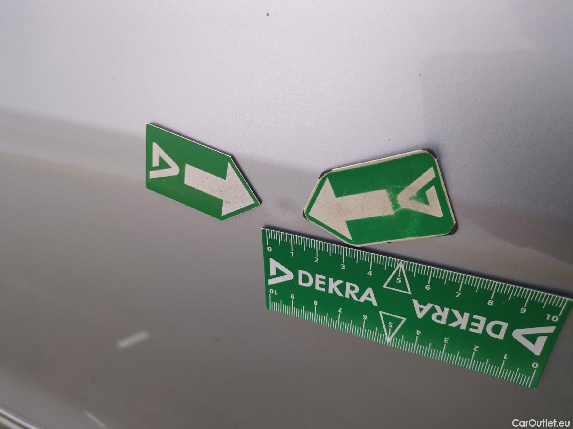  Volkswagen  Tiguan VOLKSWAGEN  / 2020 / 5P / SUV 1.4 eHybrid 245 DSG6 R-Line #7