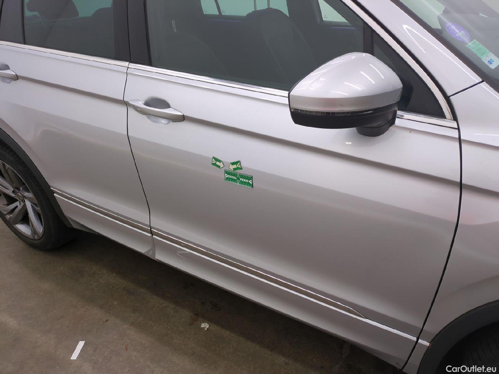  Volkswagen  Tiguan VOLKSWAGEN  / 2020 / 5P / SUV 1.4 eHybrid 245 DSG6 R-Line #8