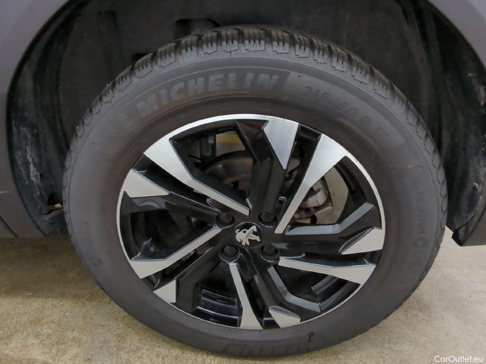  Peugeot  2008  Allure 1.5 HDi 130CV BVA8 E6d / VO RECONDITIONNE - PHOTOS AVANT RECONDITIONNEMENT #17