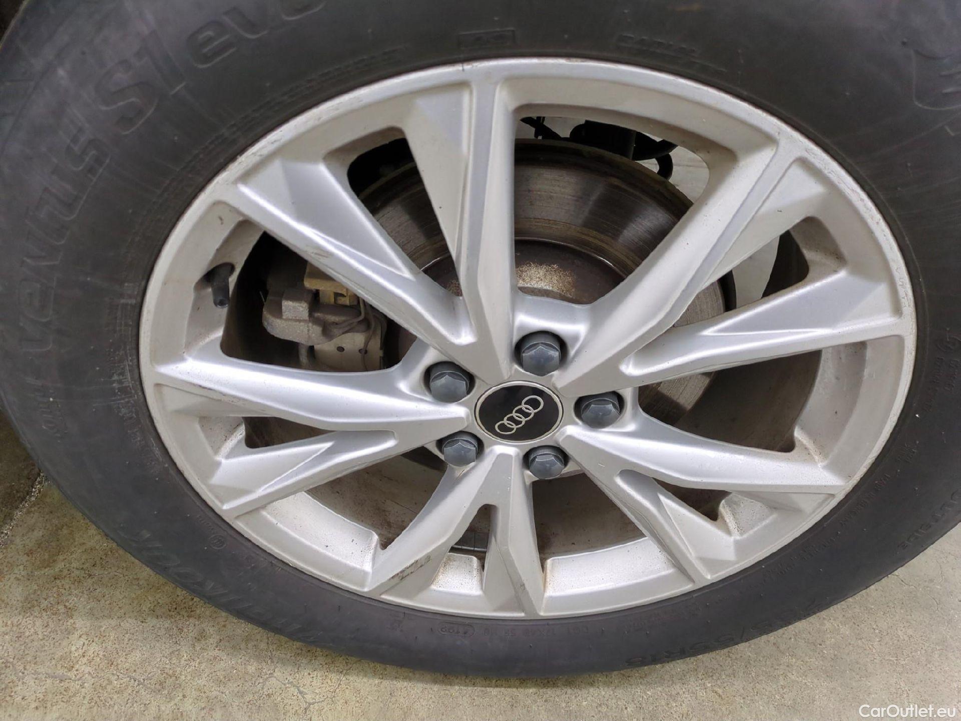  Audi  Q3 AUDI  Sportback / 2019 / 5P / SUV 45 TFSI E 245 S TRONIC S LINE #4