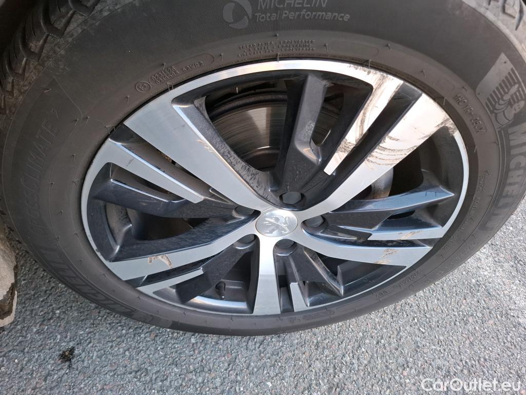  Peugeot  3008 PEUGEOT  / 2016 / 5P / SUV Puretech 130 S&S ALLURE BUSINESS #5