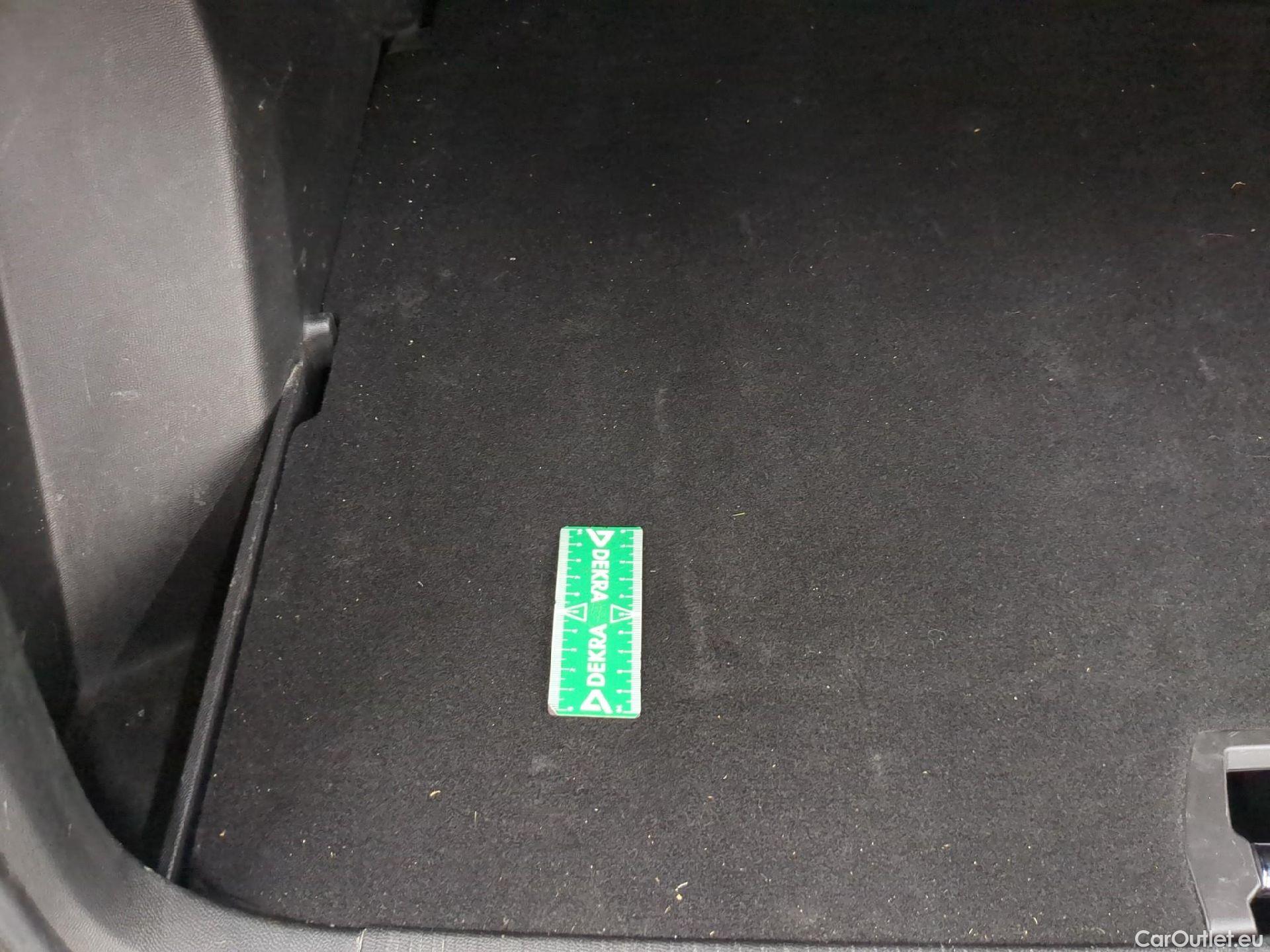  Peugeot  2008  Allure 1.5 HDi 130CV BVA8 E6d / VO RECONDITIONNE - PHOTOS AVANT RECONDITIONNEMENT #3