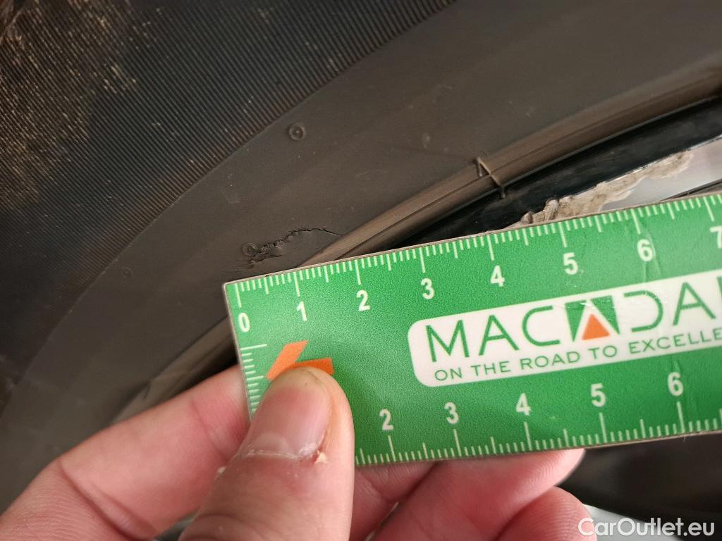  Mercedes  GLA MERCEDES-BENZ  / 2020 / 5P / SUV 1.3  250 e AMG LINE DCT #6