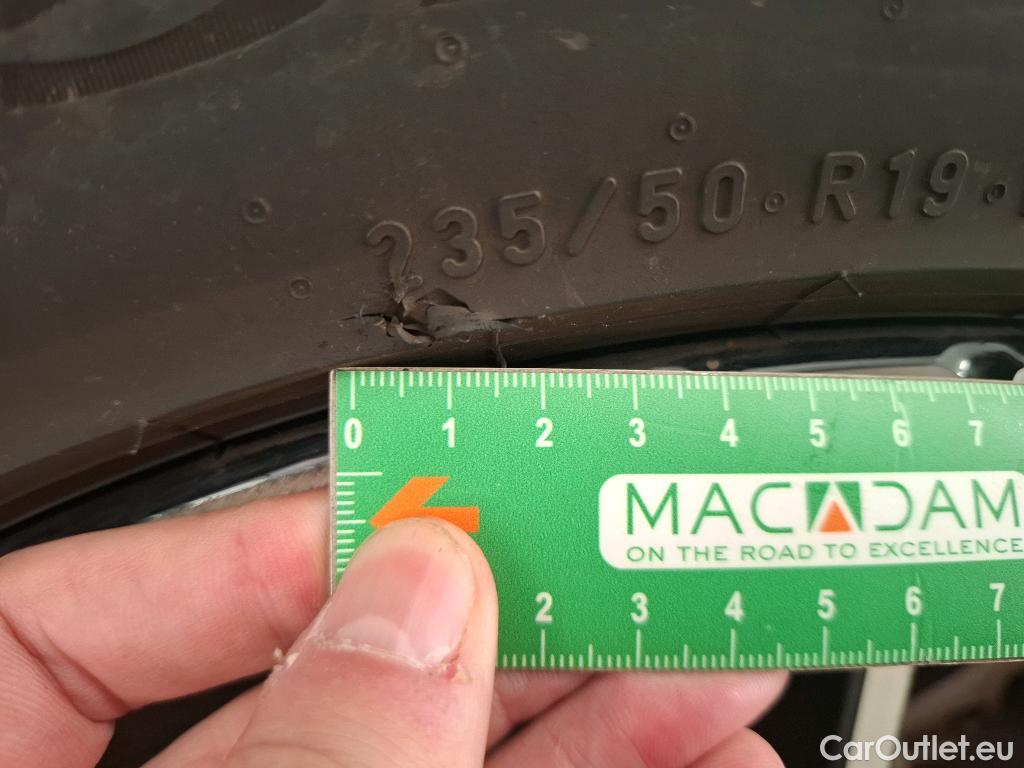  Mercedes  GLA MERCEDES-BENZ  / 2020 / 5P / SUV 1.3  250 e AMG LINE DCT #5