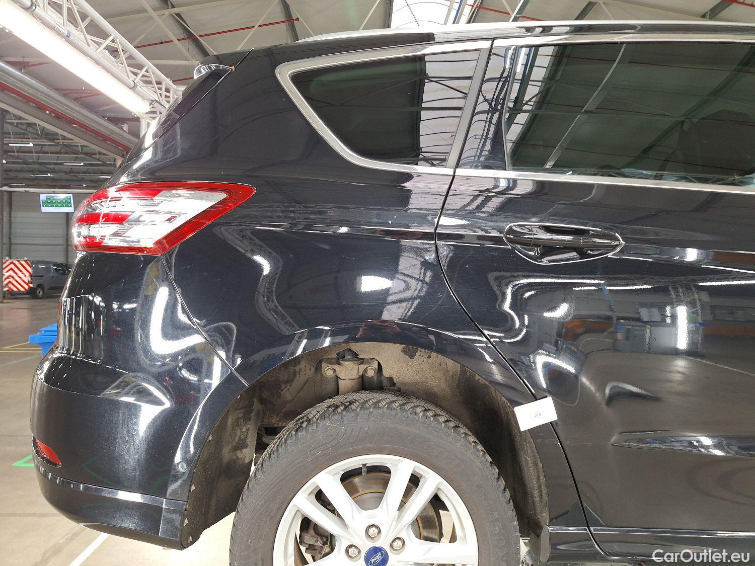  Ford  S-Max Ford,  '15, Ford  2.0 TDCi 110kW S/S Aut. Titanium 5d #20