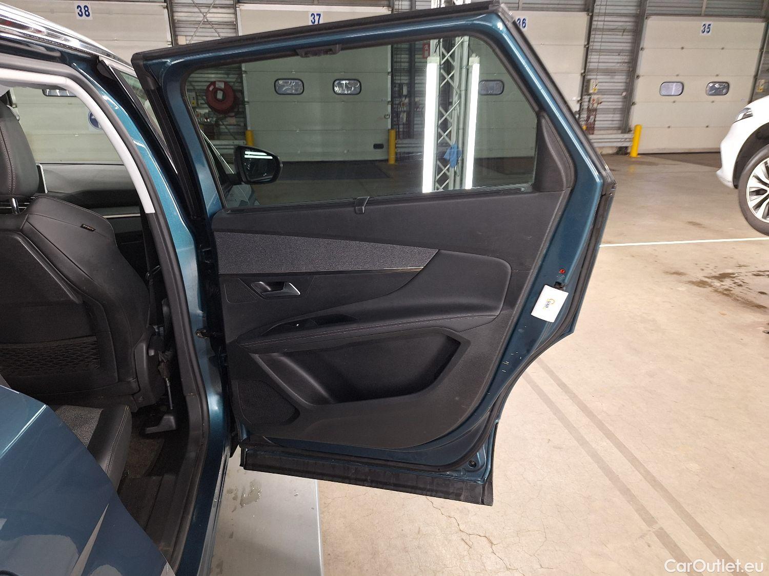  Peugeot  5008 Peugeot,  '16, Peugeot  1.5 BlueHDi 96kW S&S Allure 5d 7pl #42