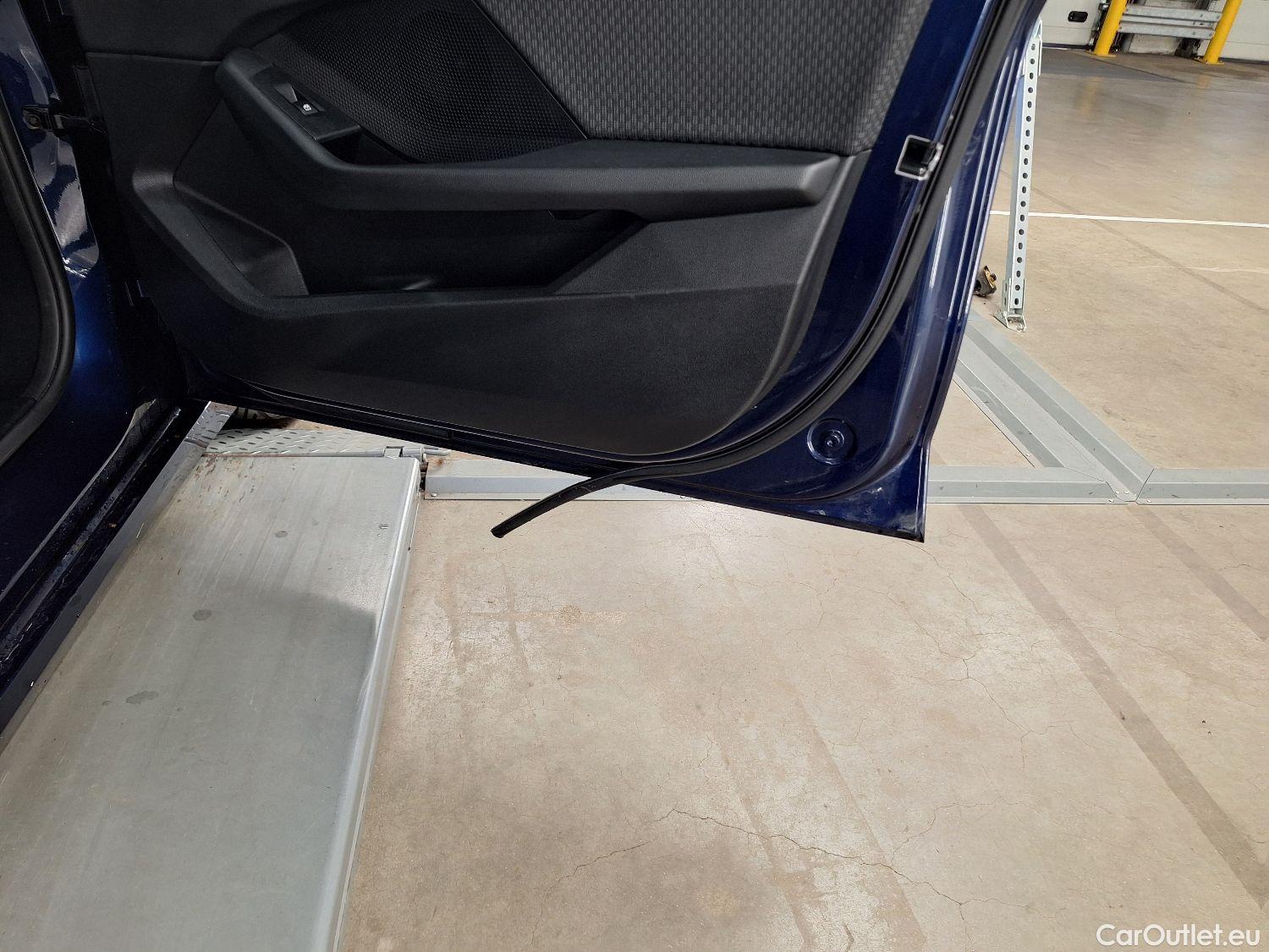  Bmw  Serie 1 BMW, 1-serie '19, BMW 1 Reeks Hatch 116d (85 kW) 5d #48