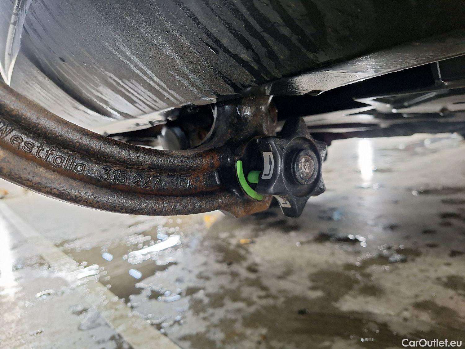  Peugeot  5008 Peugeot,  '16, Peugeot  1.5 BlueHDi 96kW S&S Allure 5d 7pl #2