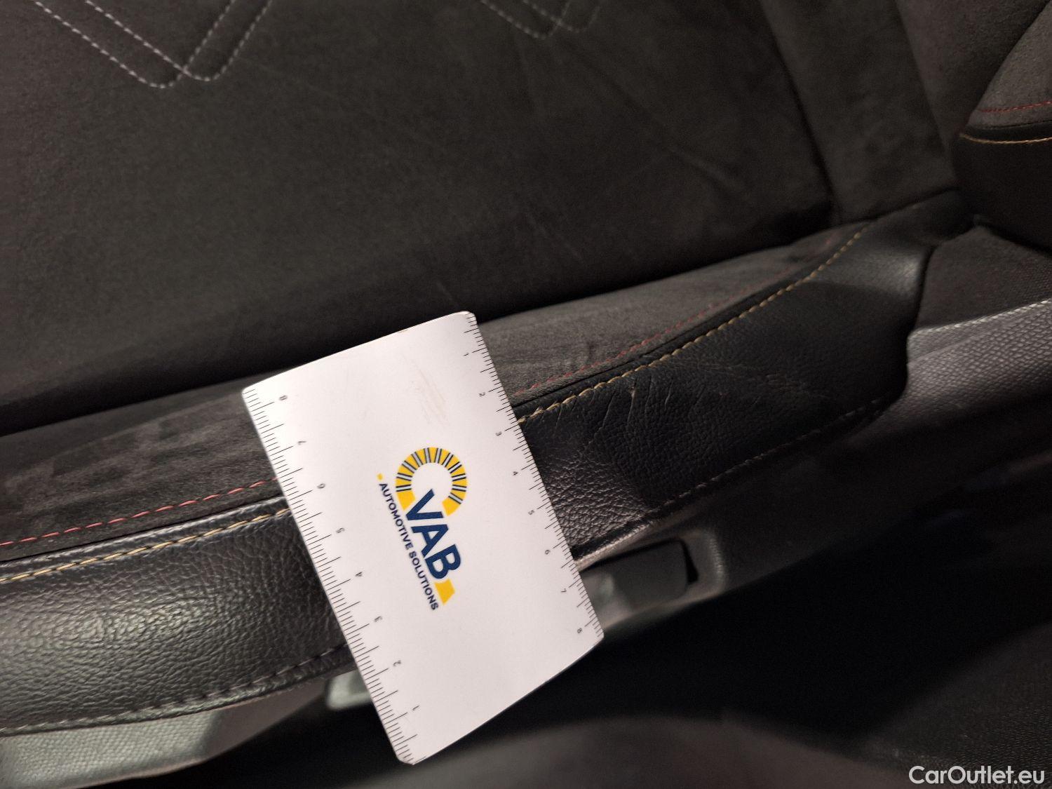  Citroen  DS 7 CROSSBACK DS, DS7 CB '17,  1.5 BlueHDi 130 Auto PERFORMANCE Li #2