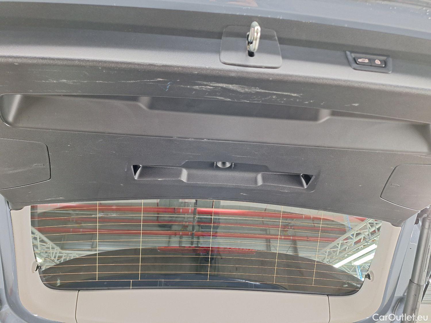  Bmw  X1 BMW,  FL'19, BMW  sDrive18iA (100 kW) 5d #42