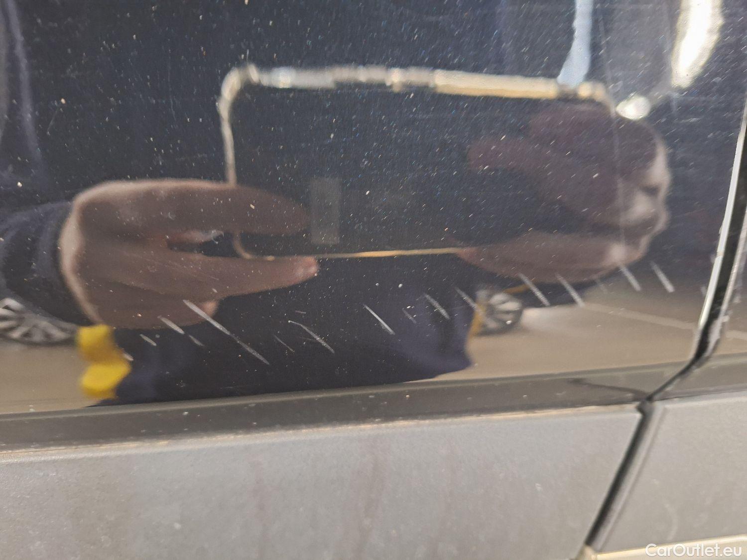  MG  EHS MG,  '20 PHEV, MG  1.5T Luxury 5d #34